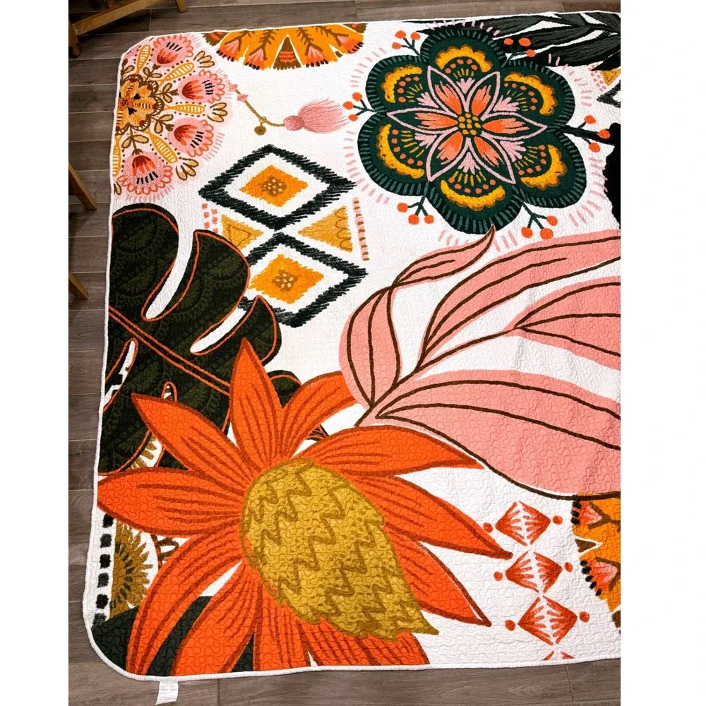 Home & Style Quilted Bedspread King White Floral Tropical Boho MCM Retro Chic